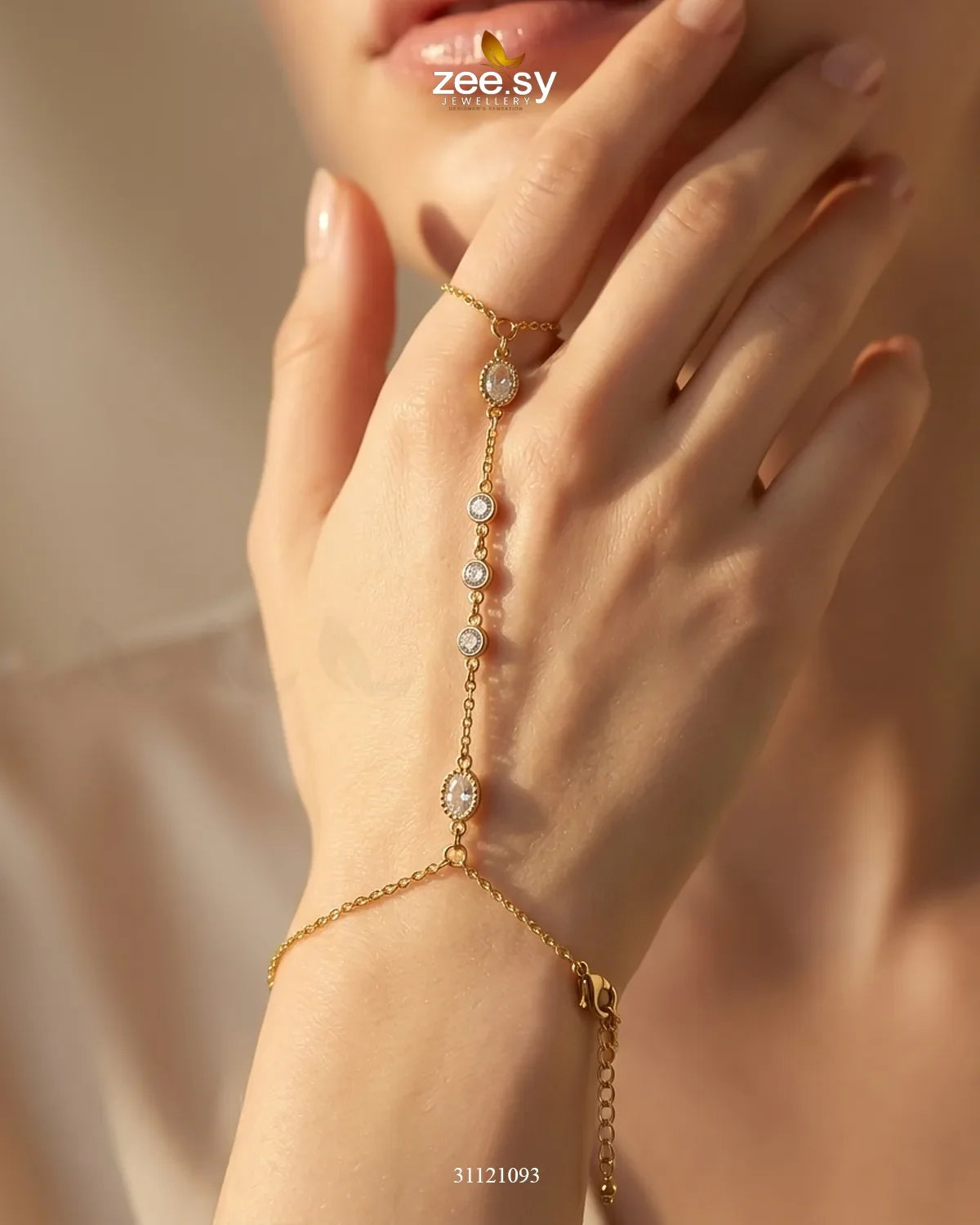Signature Solitaire Finger Loop Bracelet